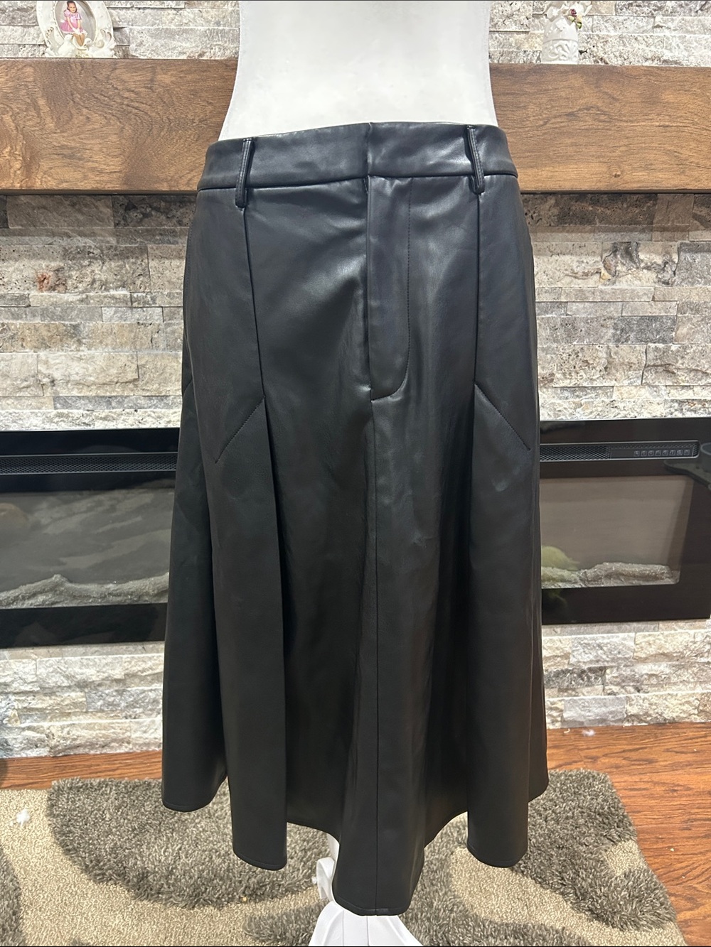 Women's Black Faux Leather A-Line Midi Skirt new with tags size small (4)